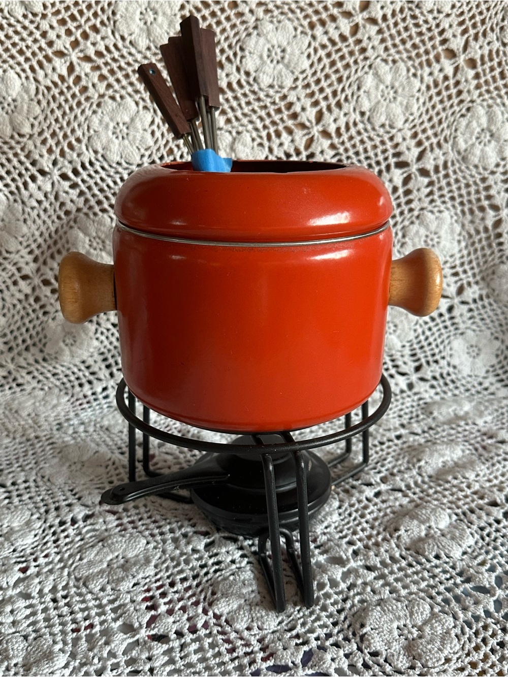 Vintage 1970’s Mid-Century Burnt Orange Fondue Pot/ Wooden Handles Complete Set